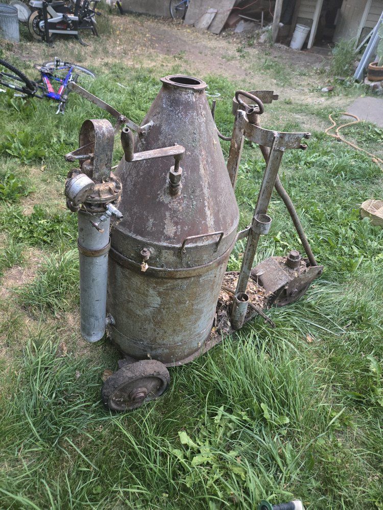 Vintage Portable Sandblaster / Industrial Pressure Pot Tank Unit on Wheels