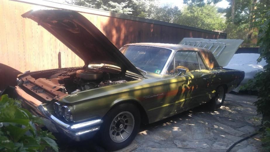 1964 Ford Thunderbird 