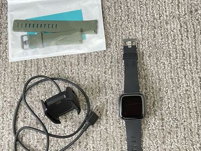 Fitbit Versa 2 Smartwatch with Accessories