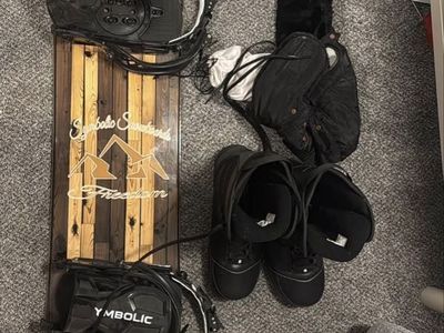 Symbolic Standard Freedom Snowboard & Bindings with Boots - Used, Wood Grain Finish