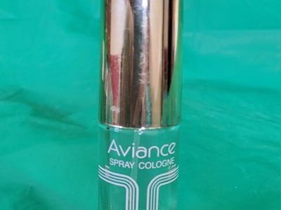 **VINTAGE AVIANCE COLOGNE**