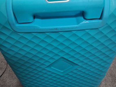 Idadi Tokyo Hardshell Luggage Carry on Suitcase Like New!