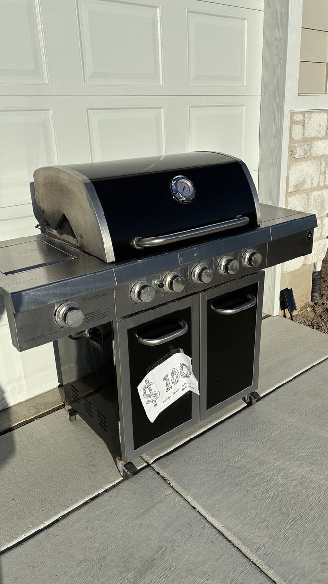 Gas BBQ Grill