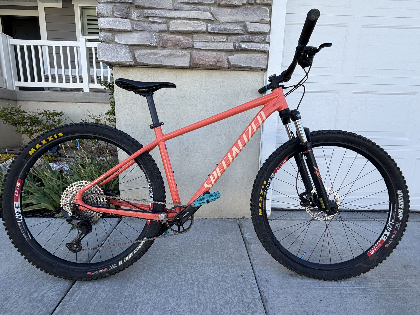2020 Specialized Rockhopper (Large)