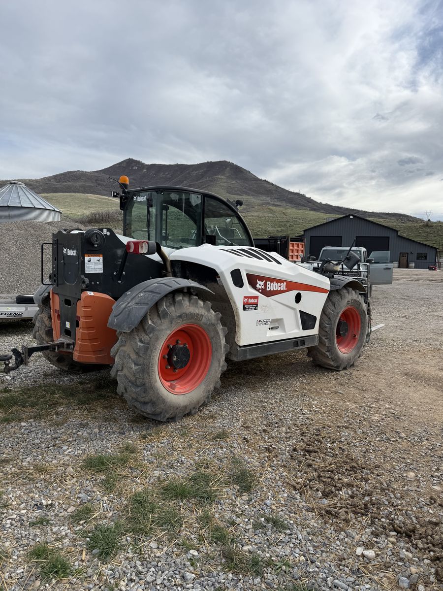 Bobcat V 723