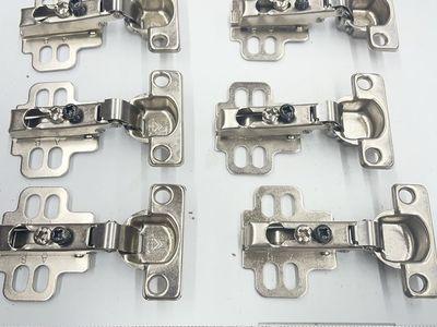Eurostyle Self Closing Hinges