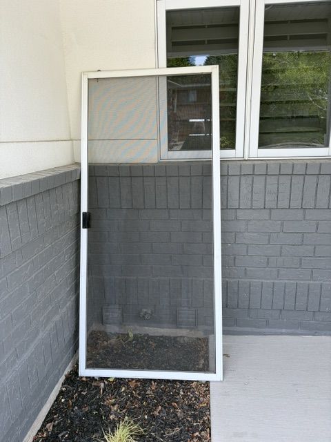 Screen door, free