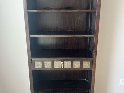 Bookshelve