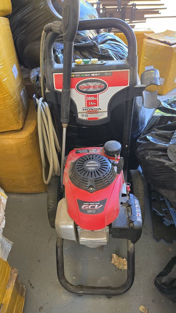 SIMPSON 3000 PSI 2.4 GPM Gas Pressure Washer with Honda GCV190 Engine