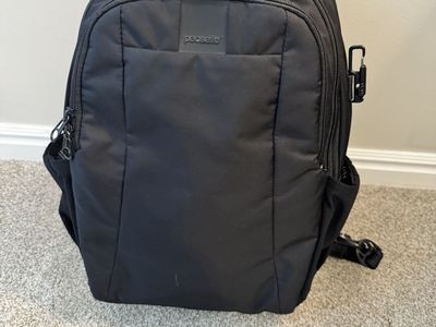 Pacsafe Metrosafe 16L Anti-Theft Laptop Backpack - Black