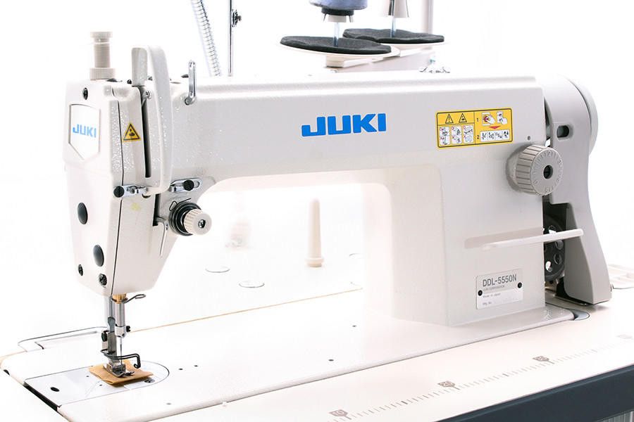 Juki DDL-5550 Lockstitch Industrial Sewing Machine (Made in Japan)