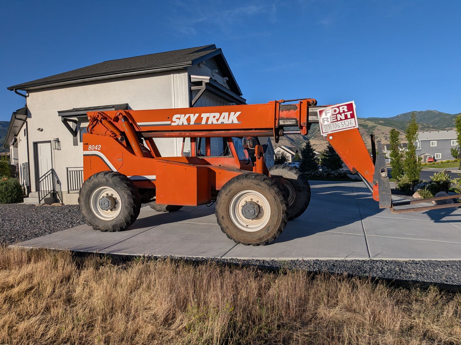 Sky Trak 8042 Telehandler Fork Lift