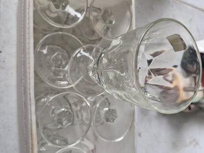 Beautiful vintage 8 set of clear pressed glassware