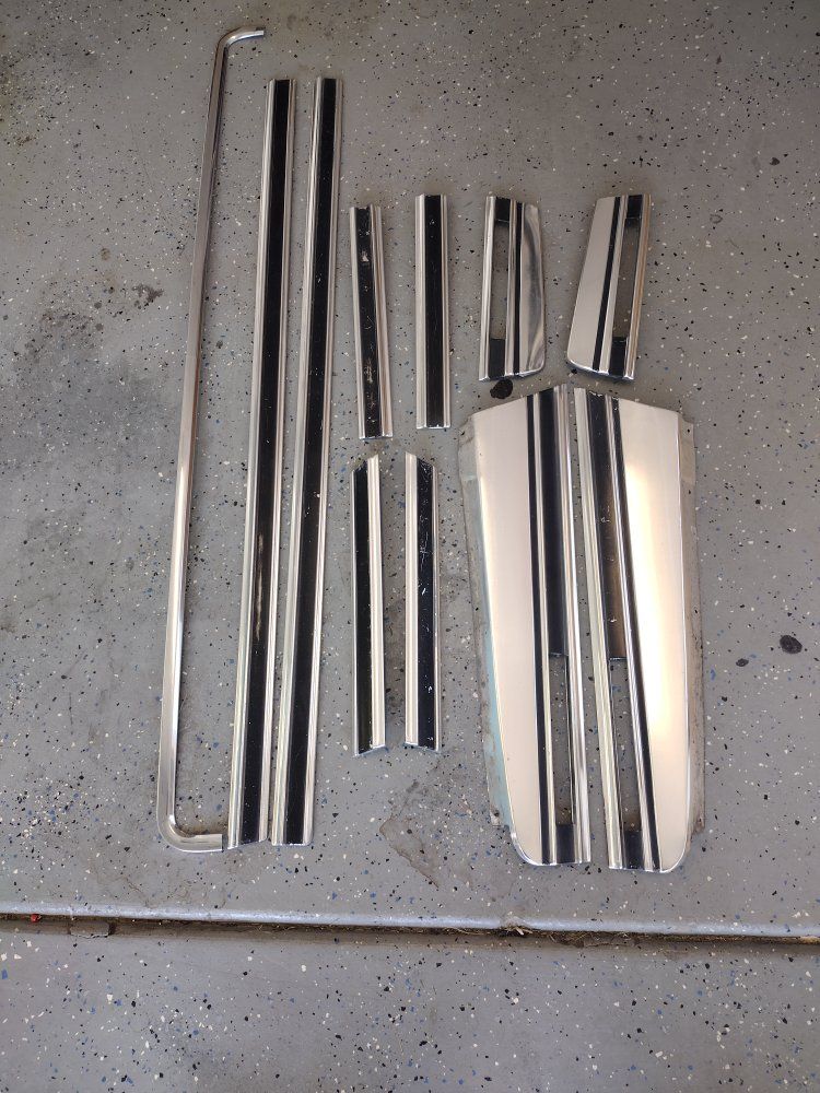 Main image 3