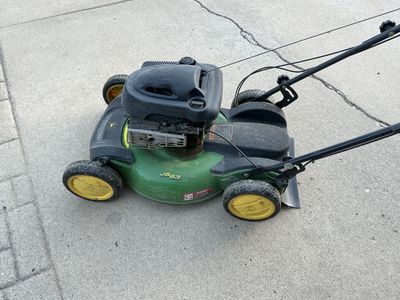 John Deere self propelled mulching mower