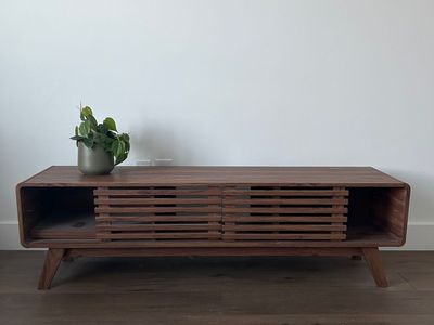 TV / Media Console
