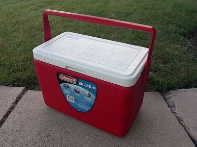 2021 Vintage Coleman Red Plastic Ice Cooler 28 qts. Outdoors Picnics Essential