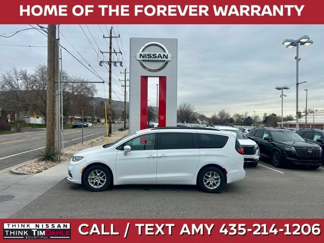 2022 Chrysler Pacifica Touring L