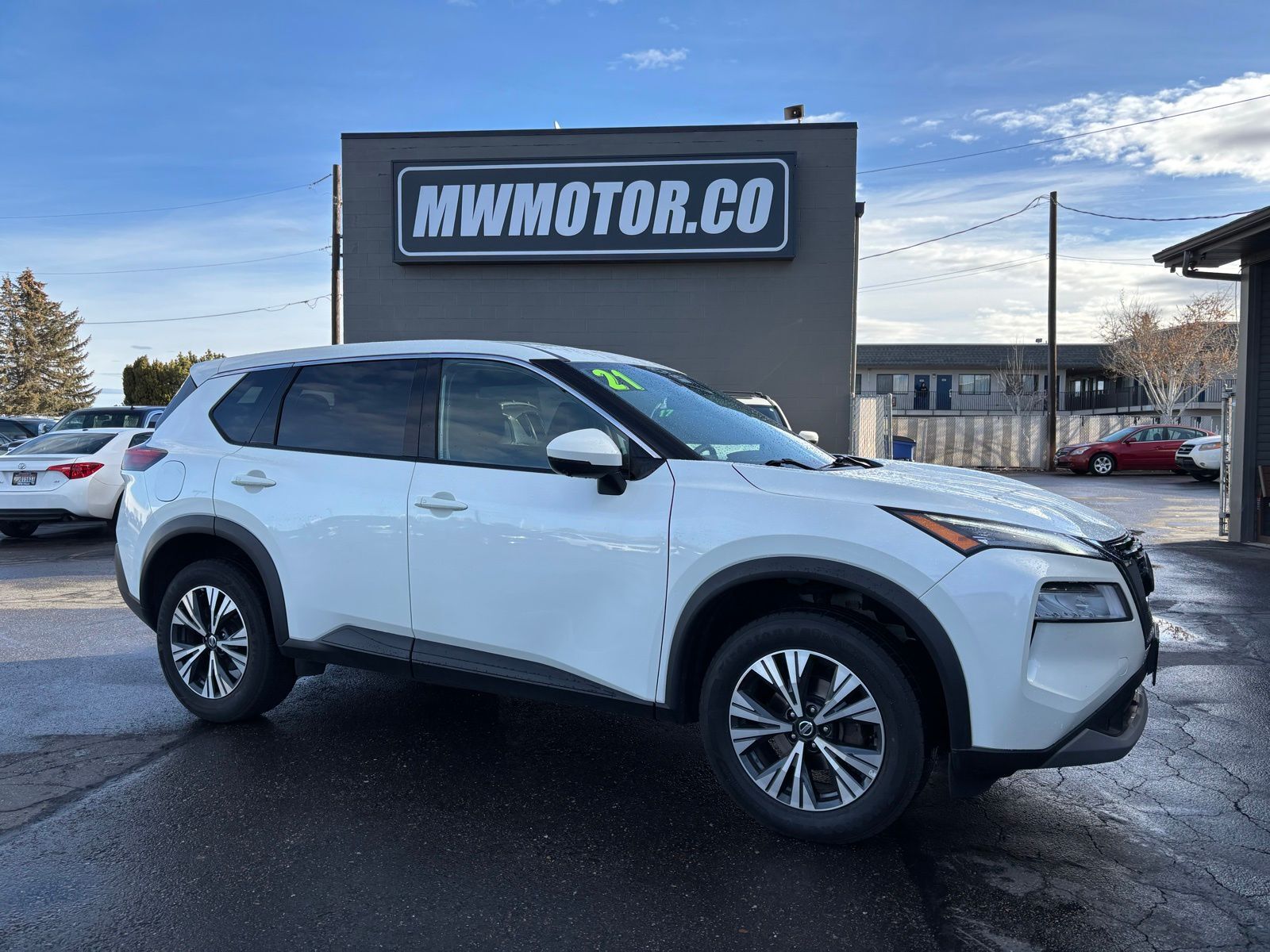 2021 NISSAN ROGUE SV