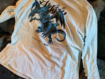 Yu-Gi-Oh! Tuned in Tokyo Blue-Eyes White Dragon Long Sleeve T-Shirt Size XL White Blend