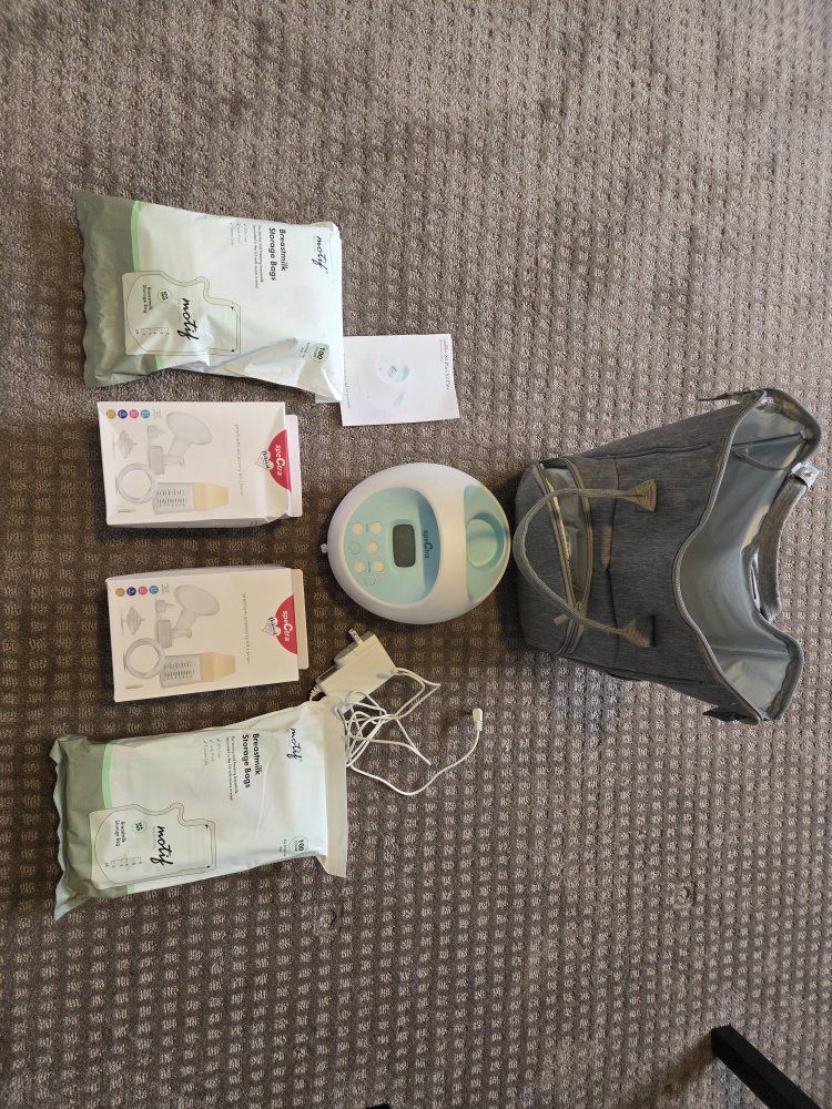 Spectra S1 Plus Electric Breast Pump with Accessories & Motif Breastmilk Storage Bags