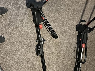 Yakima Frontloader universal Mount Upright Bike Racks - Pair, Black