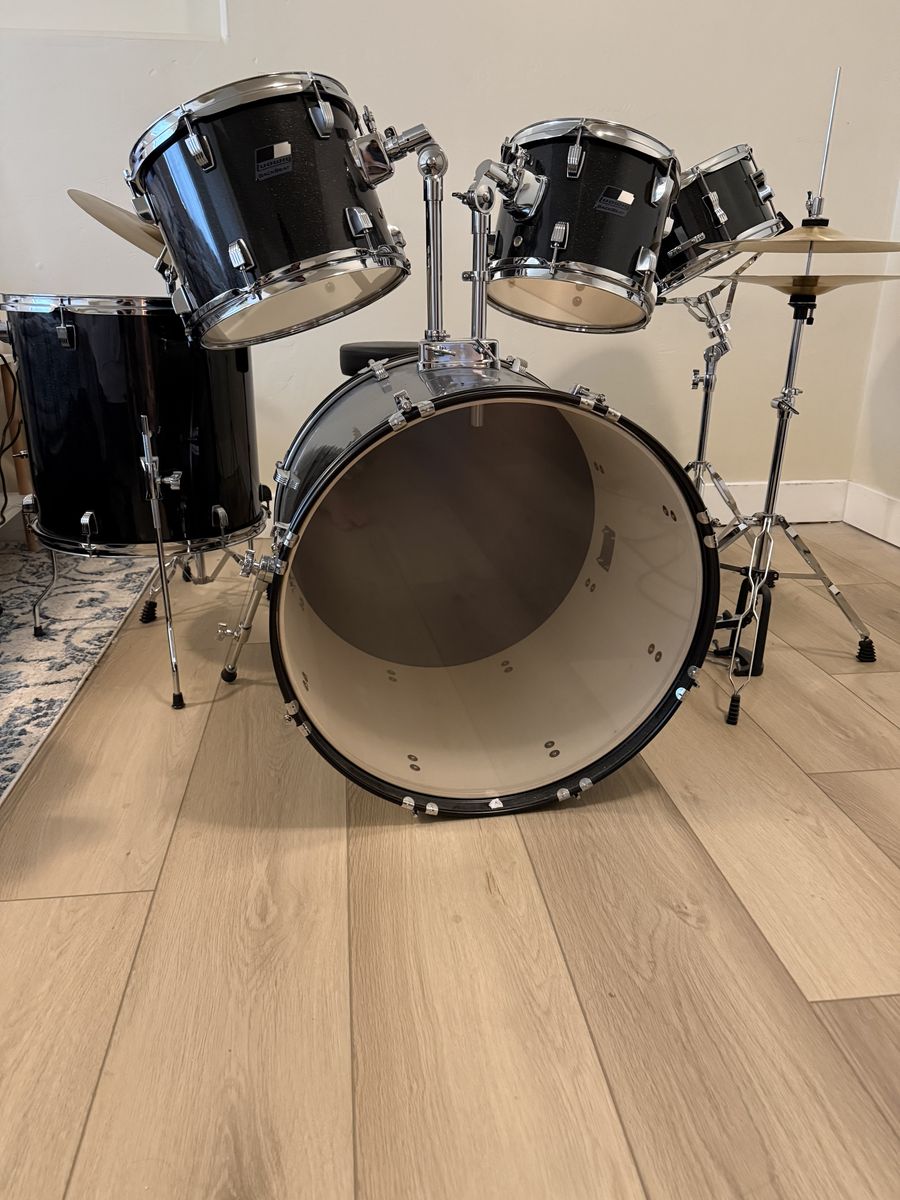 Ludwig 5-Piece Drum Set with Hardware - Blur Sparkle, Used