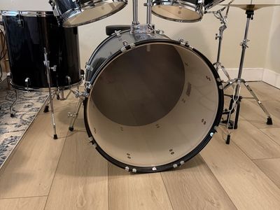Ludwig 5-Piece Drum Set with Hardware - Blur Sparkle, Used