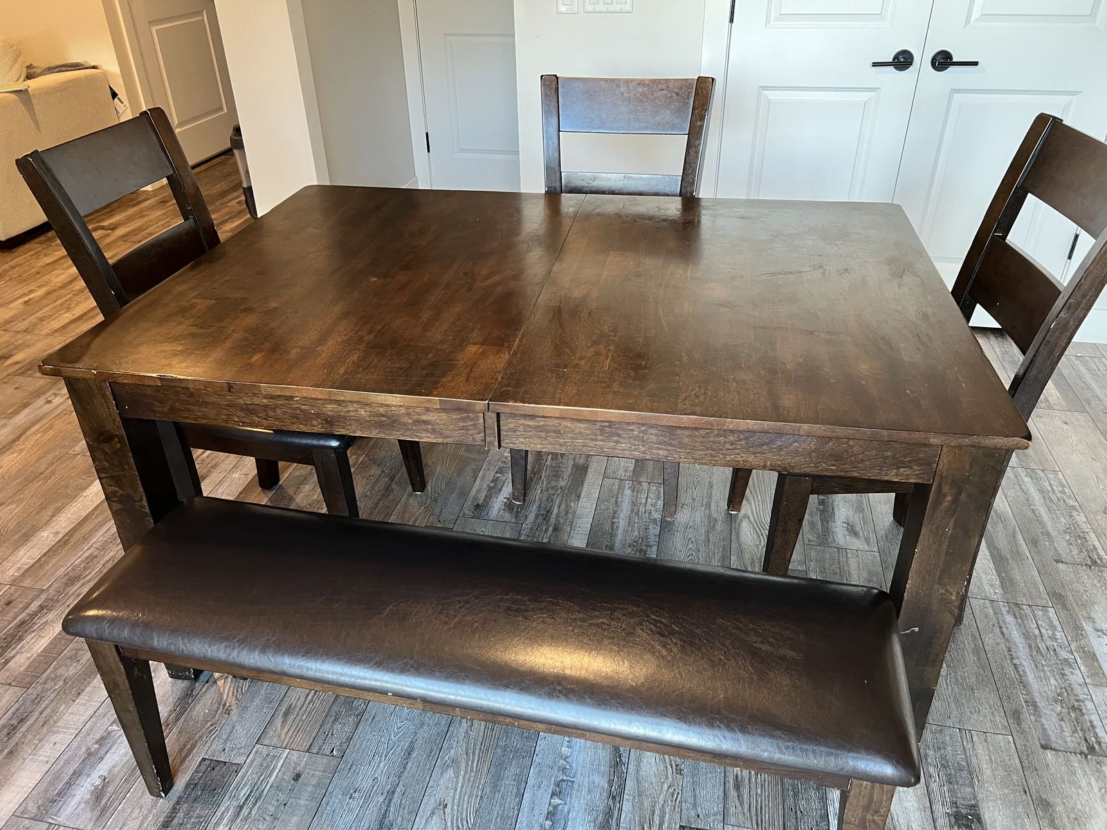 Solid Wood Nice Dining Table