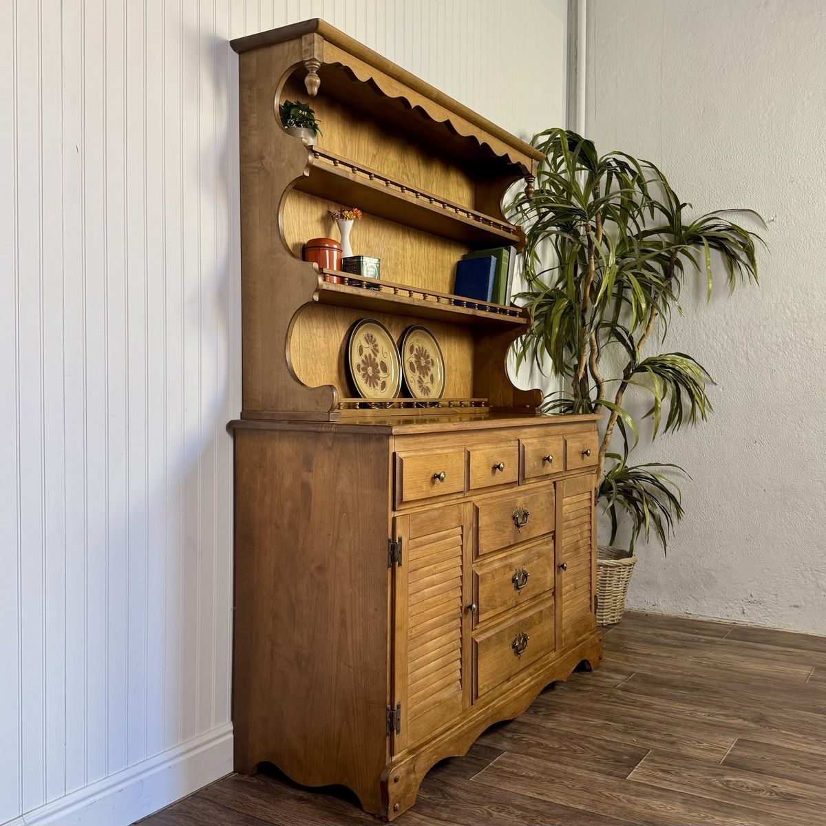 Main image 3