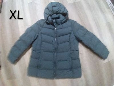 Women's puffer jacket size XL