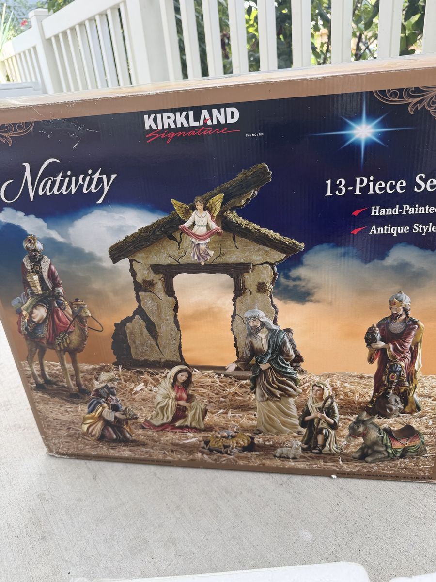 Rare Large Kirkland Signature Nativity Set 13 pieces 915694 XL Christmas Figures