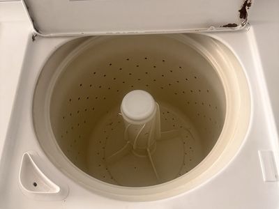 Hotpoint Top Load Washer, White, Large Capacity, Multiple Wash Cycles