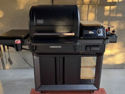 Gently Used Traeger Timberline!