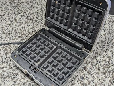 2 Belgian Square Waffle Maker