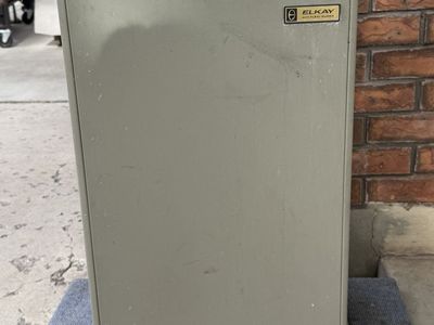Drinking fountain