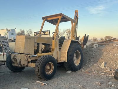 510 John Deere Backhoe