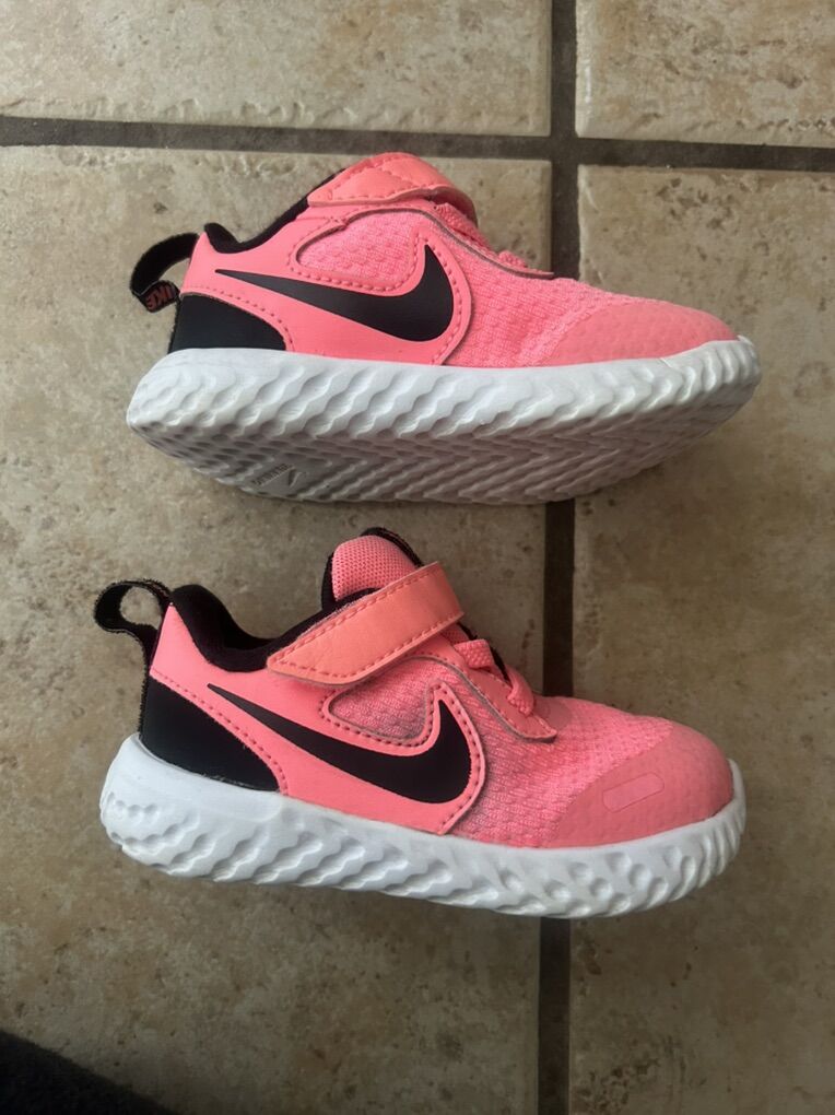 Toddler 6c Nike Shoes