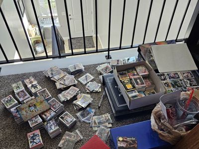 lots of sports cards