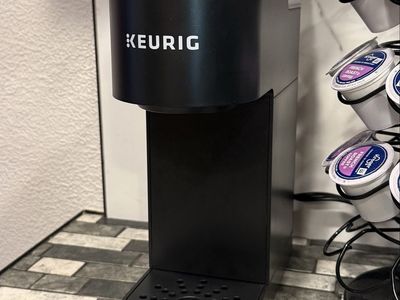 Keurig K-Mini Single Serve K-Cup Pod Coffee Maker in Matte Black