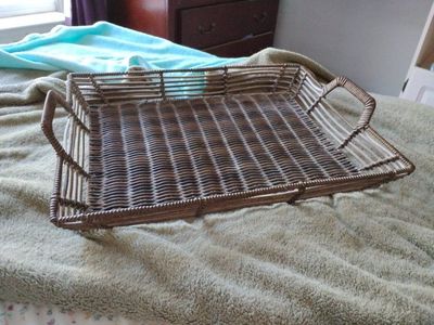 Woven Ricker Tray with Handles Brown