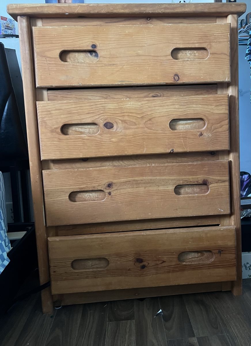 Wooden 4-Drawer Dresser/Chest of Drawers - Light Brown Pine Finish