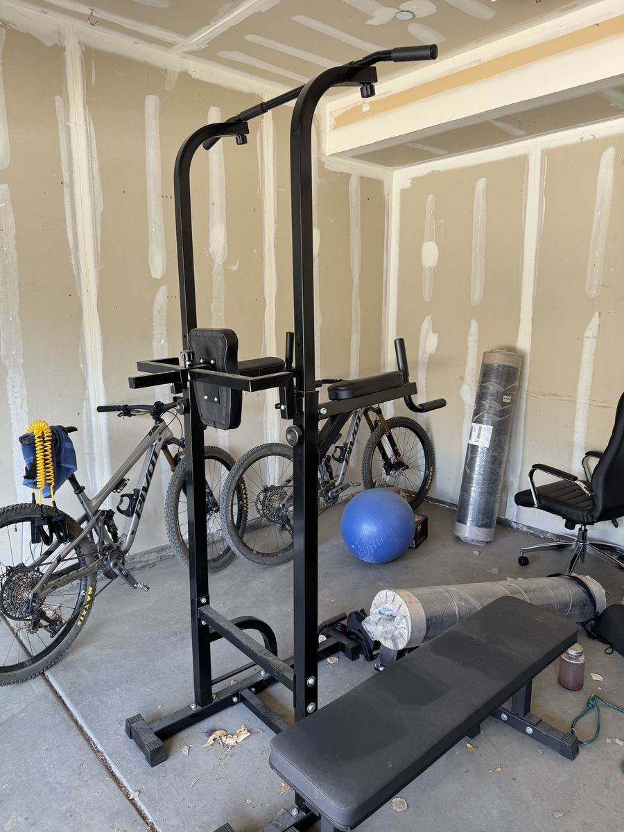 Free standing pullup bar and  Rep bench