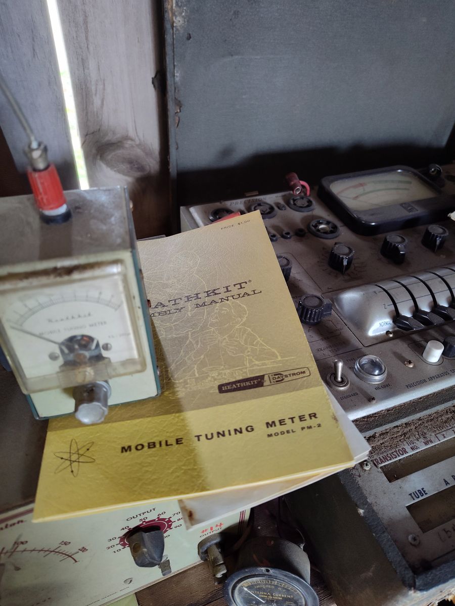 Mobile tuning meter - Heathkit