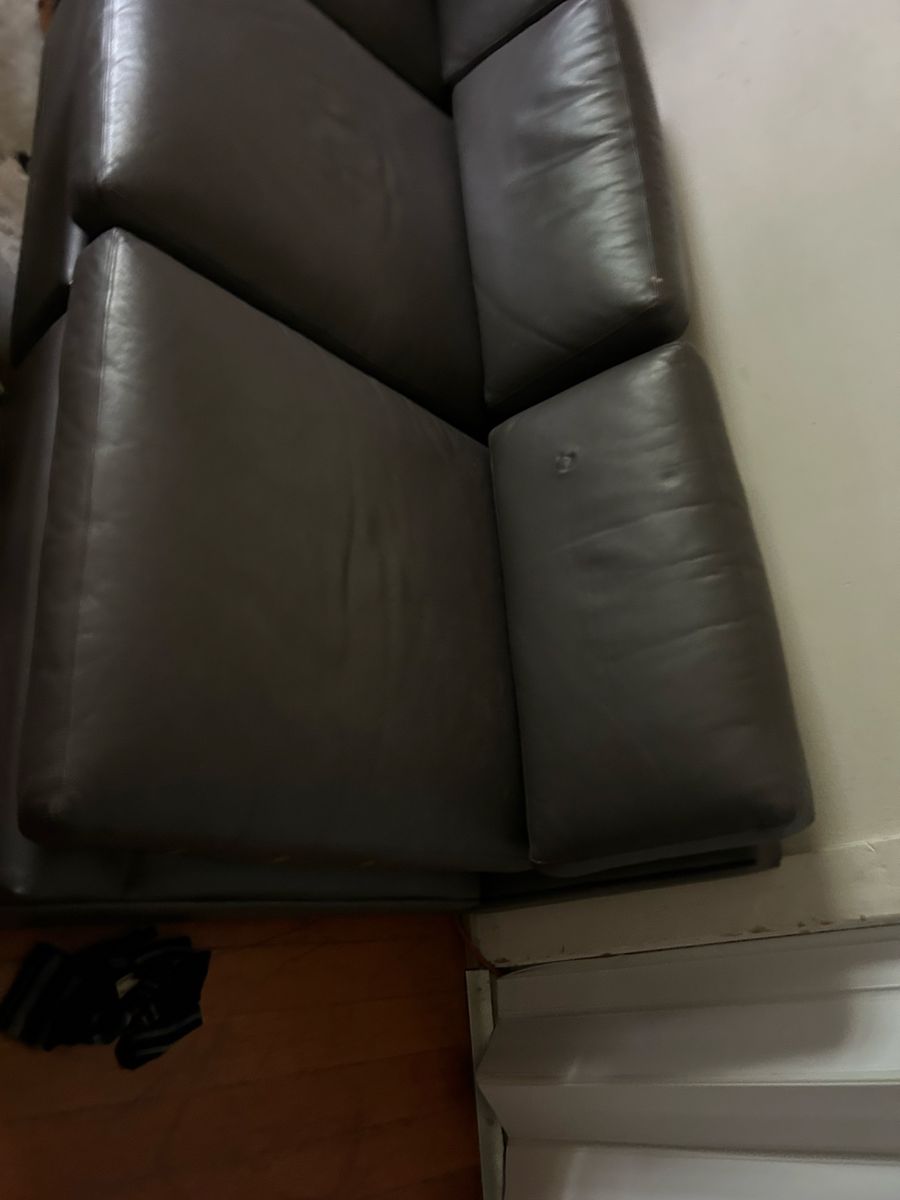 Main image 3