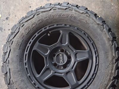 215/75R15 BFG