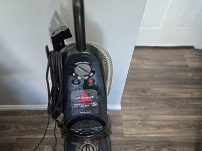 Bissell ProHeat 2X Revolution Pet Pro Carpet Cleaner Model 9400-3 with Pet Stain Tool