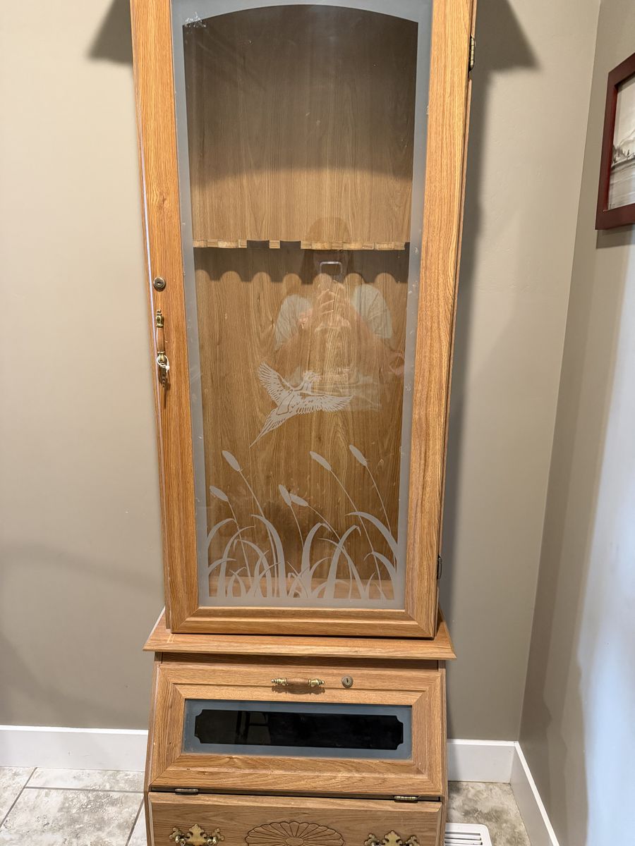 Gun cabinet