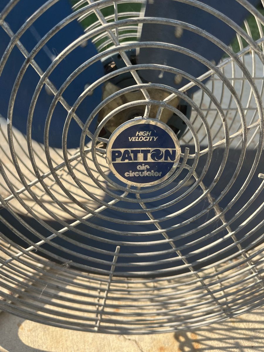 Main image 3