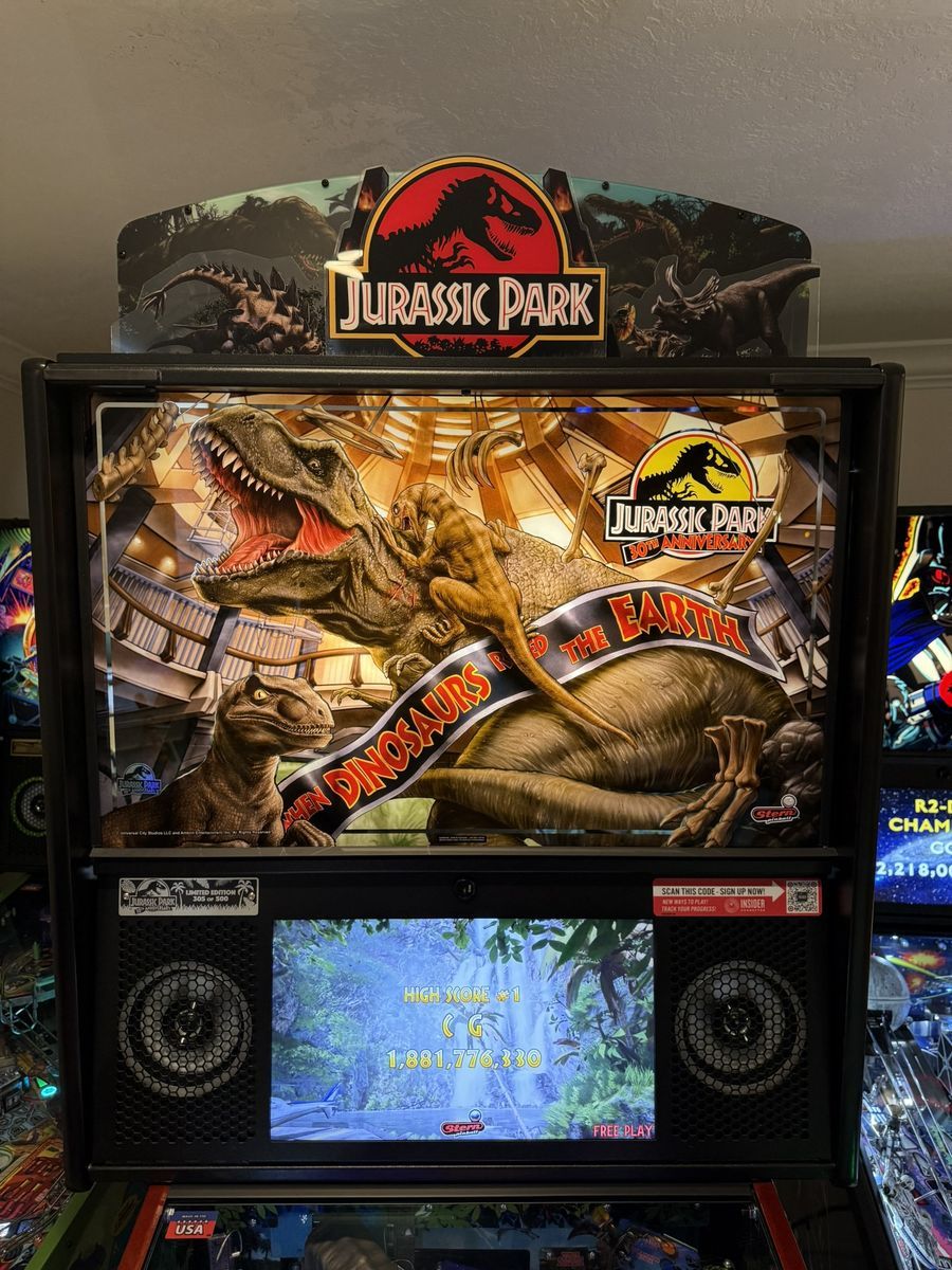 Jurassic Park 30th Pinball Machine + Topper